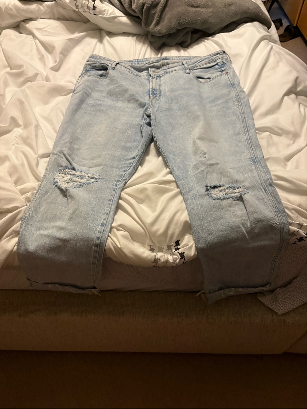 Old Navy Light Blue Distressed Women's Jeans Size 18